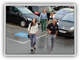 die ersten Sportler treffen ein